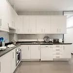 Genteel Home Albareda